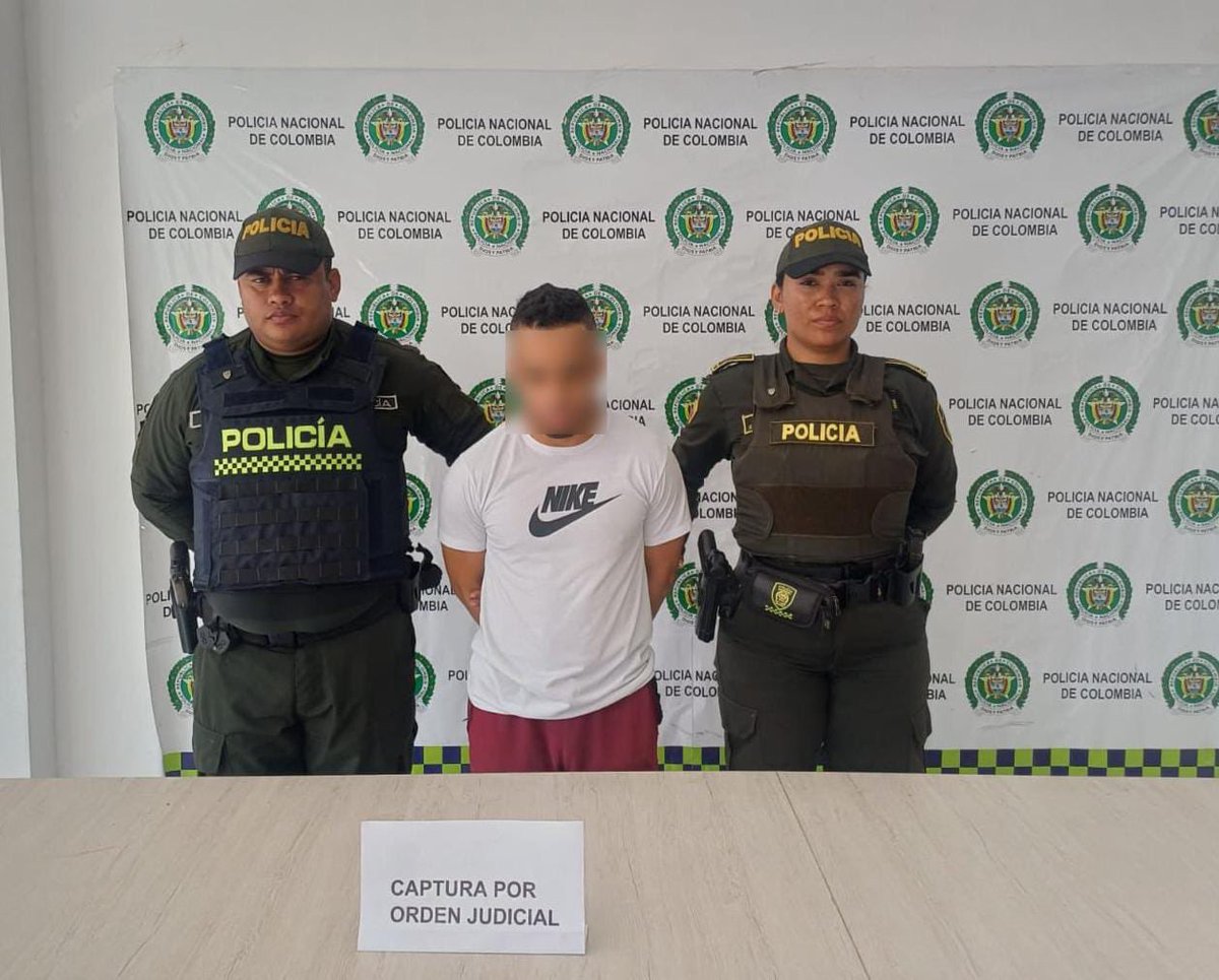 Policía Metropolitana de Valledupar (@policiamevap) on Twitter photo 👮🏻👮🏻♂️🚨Capturado sujeto con orden judicial por hurto agravado en operativo policial en Agustín Codazzi. <a href="/GobdelCesar/">Gobernación del Cesar</a>
🏘️🏙️En el marco de las labores de patrullaje, registro y control desarrolladas por el personal del Nuevo Modelo del Servicio de Policía, orientado a las personas. 👮🏻👮🏻♂️🚨Capturado sujeto con orden judicial por hurto agravado en operativo policial en Agustín Codazzi. <a href="/GobdelCesar/">Gobernación del Cesar</a>
🏘️🏙️En el marco de las labores de patrullaje, registro y control desarrolladas por el personal del Nuevo Modelo del Servicio de Policía, orientado a las personas.