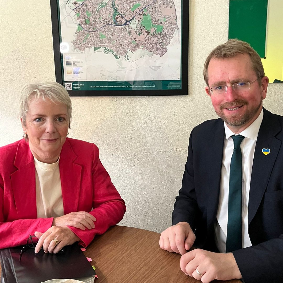 JohnSlinger's tweet image. Good to meet Health Minister @karinsmyth and discuss a range of issues affecting my constituents including urgent treatment at the Hospital of St Cross, community-based services and raise constituents' queries and concerns.