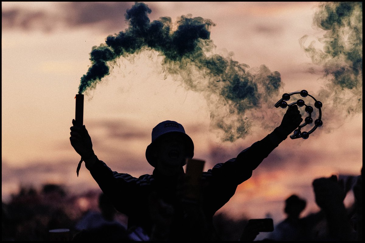 oasis's tweet image. NOBODY’S GOT FANS LIKE THIS. NO ONE. 
Manchester 16.07.25
#OasisLive25