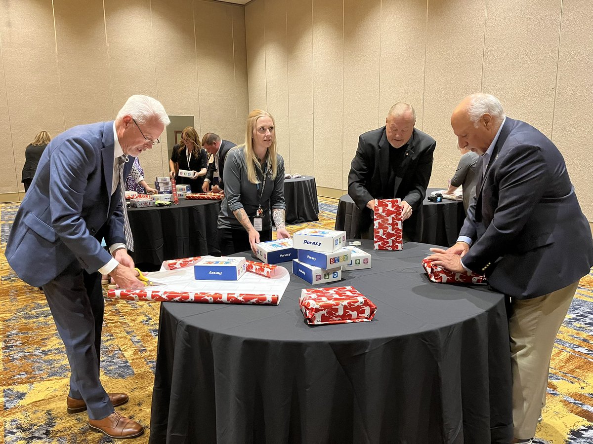 At the NLGA annual meeting in Lake Tahoe, we were delighted to present the Boys and Girls Club of Western Nevada with 100 STEM-related kits to provide to their students. A great service project from America’s lieutenant governors.