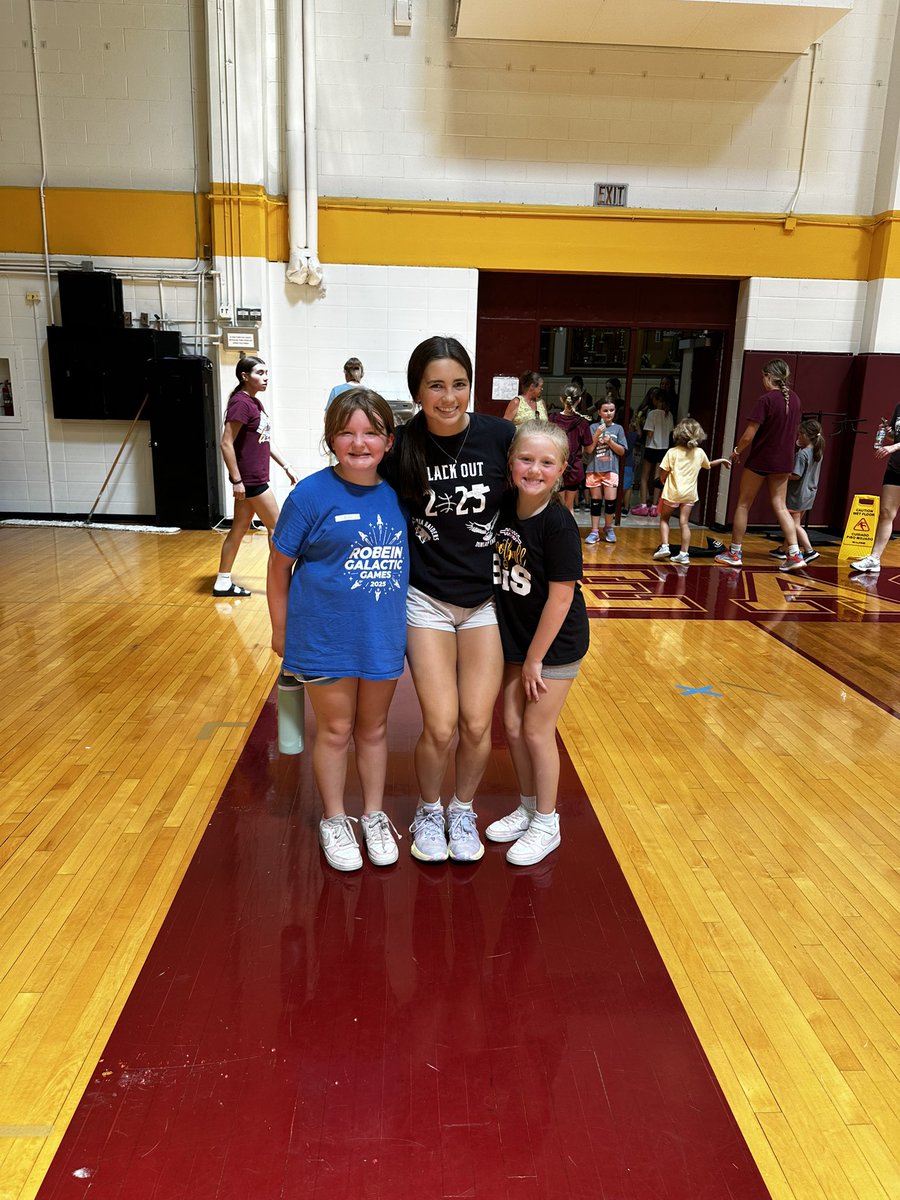 gabby lane (@_gabriellelane_) on Twitter photo Extremely grateful to be able to come back and serve my community & EP volleyball program this week at kids camp!!
<a href="/EPCHSVB/">EPVolleyball</a> <a href="/EastPeoriaHS/">East Peoria Community High School #309</a> Extremely grateful to be able to come back and serve my community & EP volleyball program this week at kids camp!!
<a href="/EPCHSVB/">EPVolleyball</a> <a href="/EastPeoriaHS/">East Peoria Community High School #309</a>