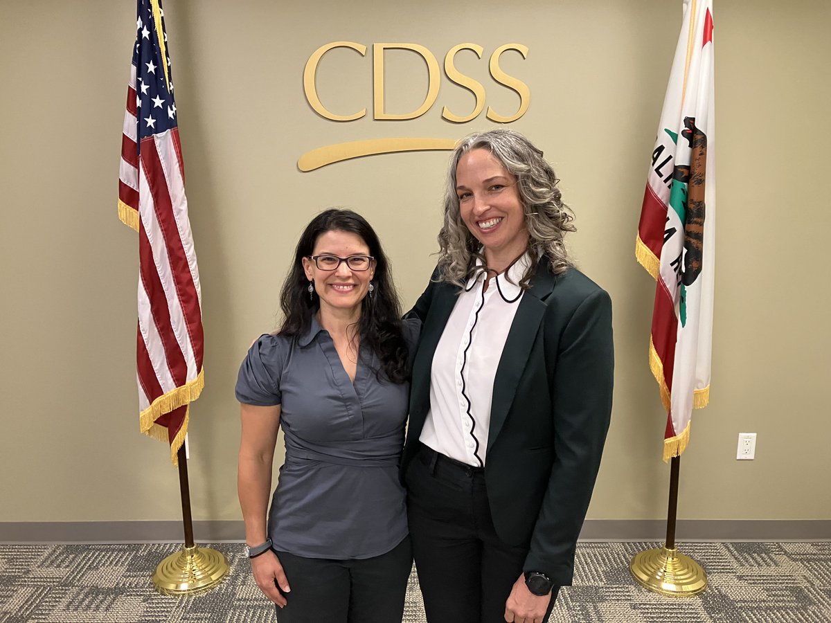 CaliforniaDSS's tweet image. Kira Younger was sworn in recently as Chief Financial Officer and Deputy Director of the Finance and Accounting Division at CDSS. She is pictured here with CDSS Director Jennifer Troia. Congratulations, Kira!