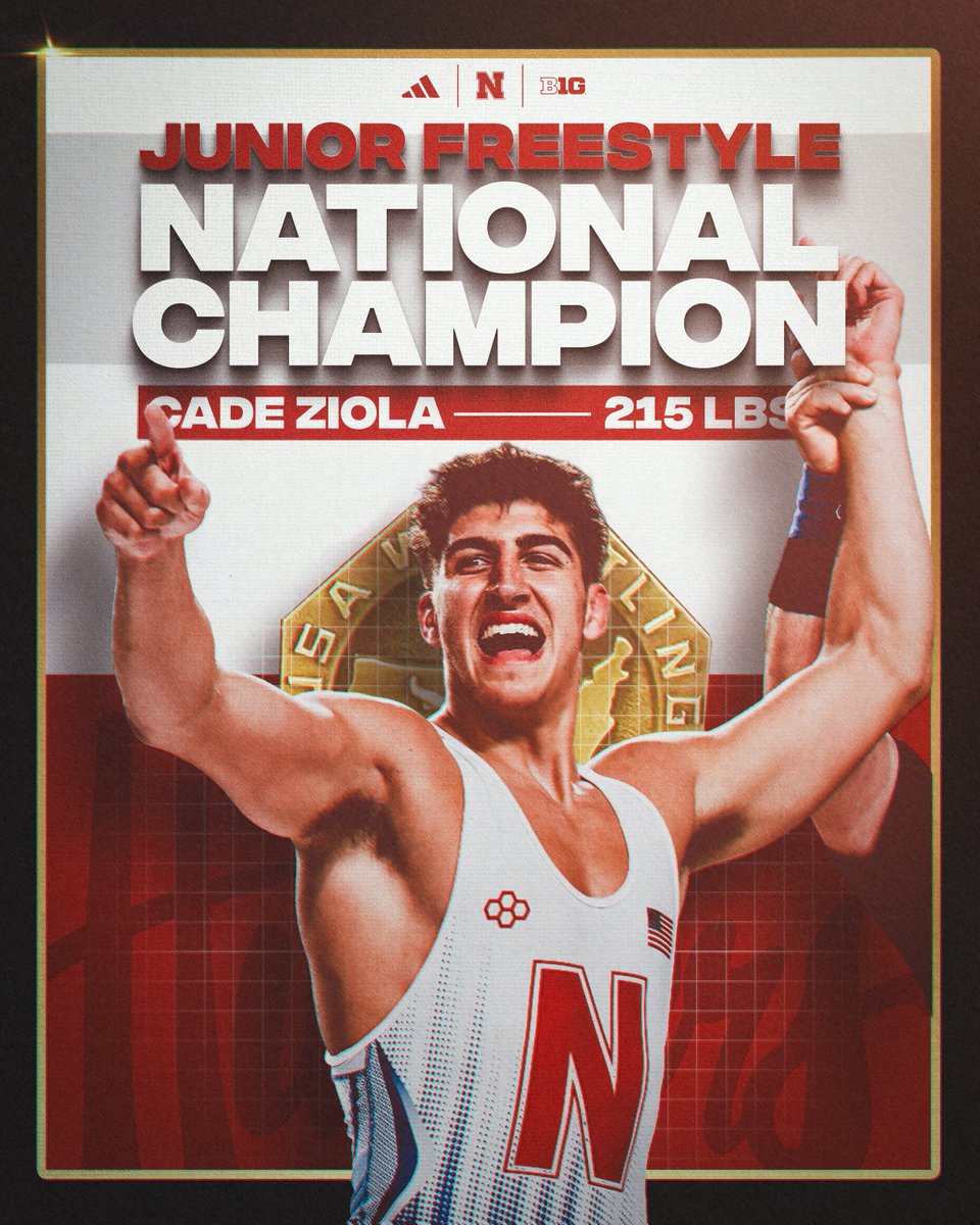 HuskerWrestling's tweet image. 𝐍𝐀𝐓𝐈𝐎𝐍𝐀𝐋 𝐂𝐇𝐀𝐌𝐏 🏆
@CadeZiola is the first junior men's freestyle champion from Nebraska since 2011.
A historic high school career ends with a 15-4 tech fall in the 215-pound national finals.