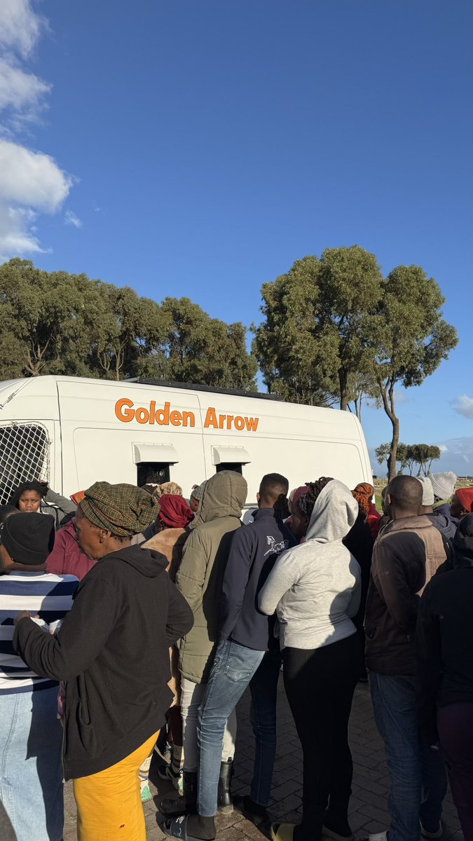 IsaacSileku's tweet image. In celebration of Mandela Day, jobseekers in Gugulethu received FREE travel vouchers to support their journey to employment. Empowering communities, one opportunity at a time. ๐ผ๐
Use the link, read, and get your FREE jobseeker voucher too!๐
gettingyoutowork.westerncape.gov.za