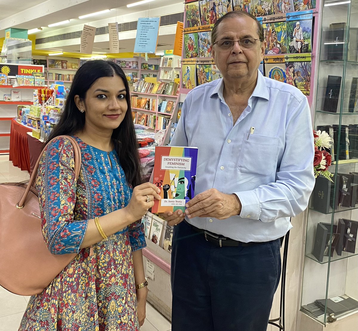 Author Sonia  a Doctor revels in her advocacy for Feminism rights concerns In a Indian perspective In Demystifying Feminism addresses the often misunderstood concept of feminism, struggles of women patriarchy falsely accused men of #MeToo, LGBTQIA+ com
facebook.com/share/p/1HRP7f…