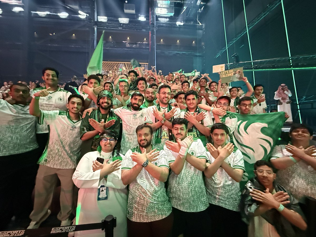 الحمدلله تاهلنا لنص النهائي بفضلكم بعد الله وباذن الله تكمل باللقب، اعظم جمهور والله💚💚
الجمهور رقم ☝🏻☝🏻💚🦅