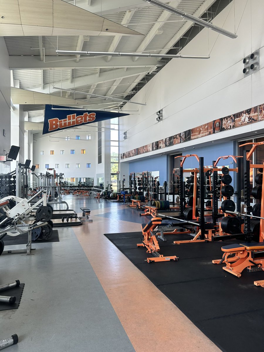 ridgetaylorfb's tweet image. Had an awesome visit today at @GburgFB! I was really impressed with the academic reputation of Gettysburg and the football facilities.
Thank you to @CoachHoytGC for showing me around and @DbeardDan for inviting me! Really excited to be back for a game day visit.
@CoachMoeBanks…