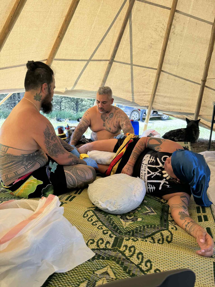 KanahusFreedom's tweet image. Traditional indigenous tattoo gathering Porcupine, Oglala Lakota Territory ❤️