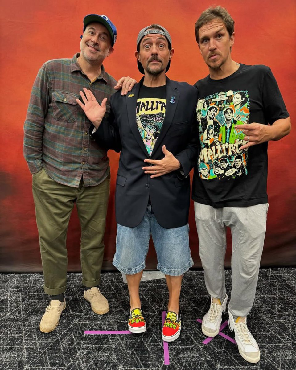 JayMewes's tweet image. 30 Years of Mallrats this year ;) #tbt