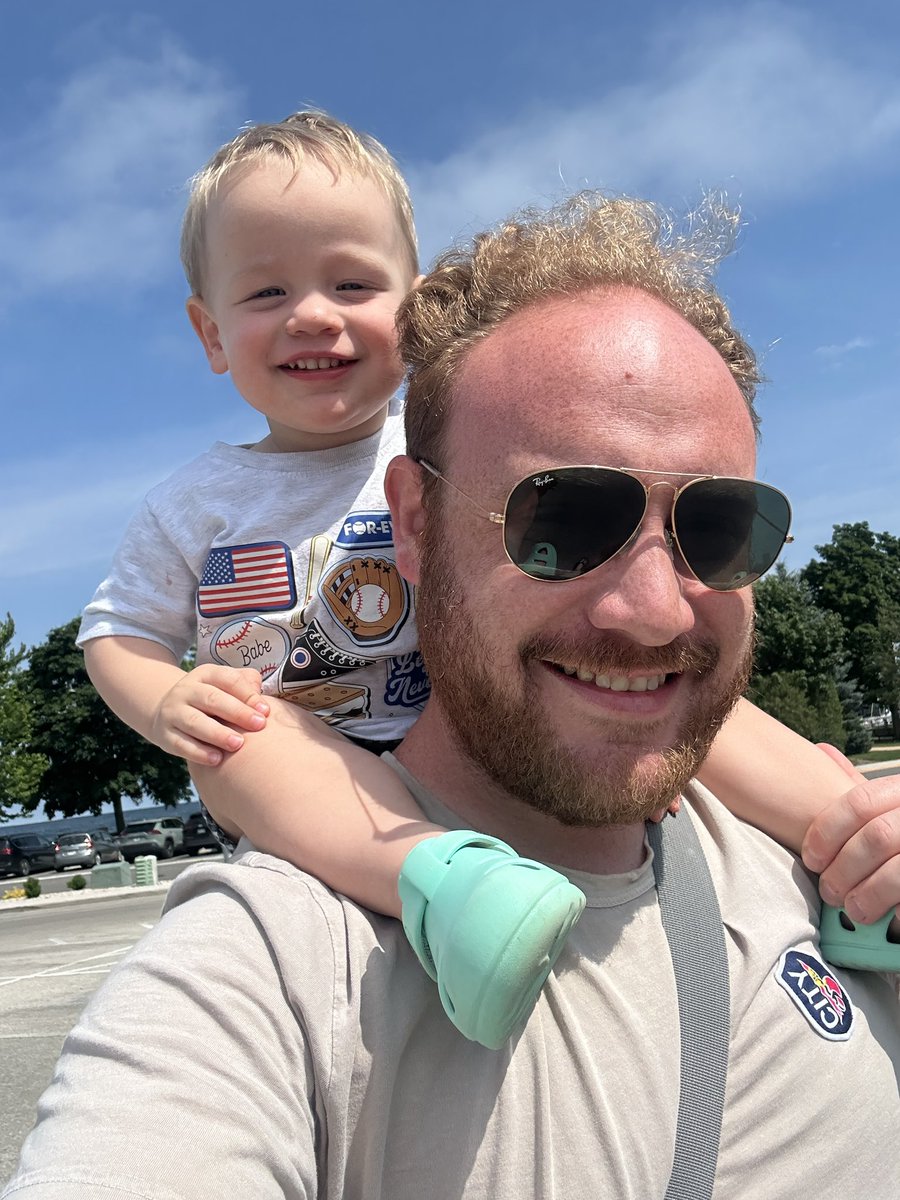 BigNillCollect's tweet image. Gm my Web3 Fam
Vacation mode is treating this dad very well 🌞