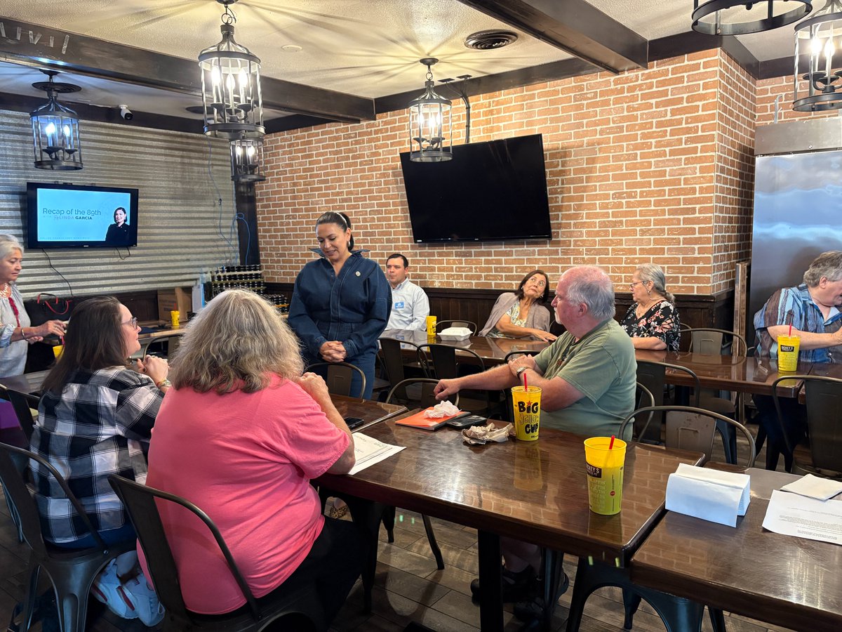 lindafortexas's tweet image. Thank you @EastDallasDems for the opportunity to share a legislative update and connect with engaged members of our community.
Gracias a DACED por la oportunidad de compartir una actualización legislativa y conectar con miembros comprometidos de nuestra comunidad.