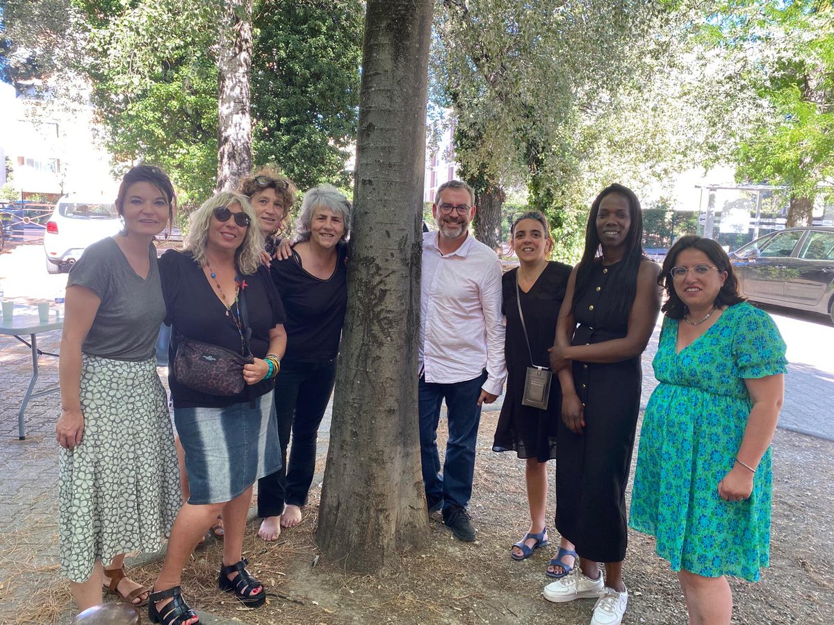 Au Festival d’Avignon, de belles rencontres où nous avons pu mesurer la détermination politique de nos élu.e.s pour faire de la culture un axe majeur des prochaines muncipales à un moment de contre révolution réactionnaire où la.culture est attaquée ideologiquement.