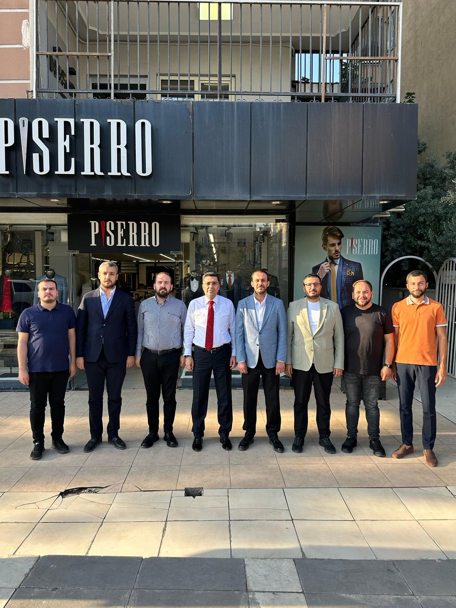 Şanlıurfa İl Emniyet Müdürümüz Sayın Atilla Aksoy, GENÇ MÜSİAD Şanlıurfa Şubemizi ziyaret ederek bizlerle bir araya geldi.

Gerçekleştirilen ziyarette; kentimizde gençliğin toplumsal rolü, girişimcilik faaliyetleri ve güvenlik hizmetleri çerçevesinde karşılıklı fikir