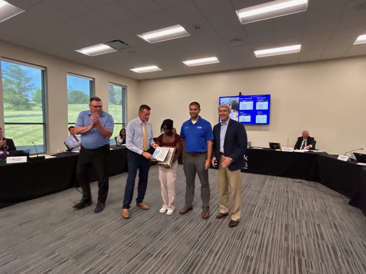 SenHutton's tweet image. I had the honor to present legislative citations to the Brookfield Central Boys Tennis Team for their second straight WIAA Div I State championship and Brookfield Central's Kyenret “Kenny” Rinkam who won the Div I State Track & Field Championship in the 100 Meter Dash. Congrats!