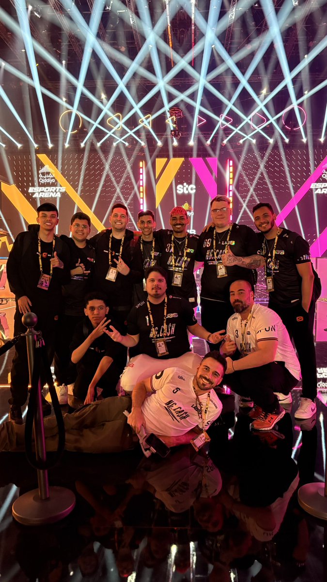 Poobretion's tweet image. O capitão tá botando orde no time 🧡@losgrandesgg