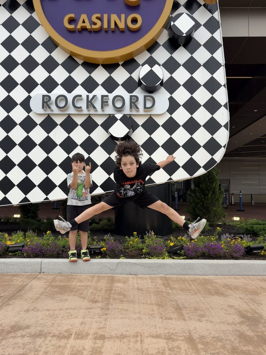 Melanie Gloerfelt Townsend tweet media