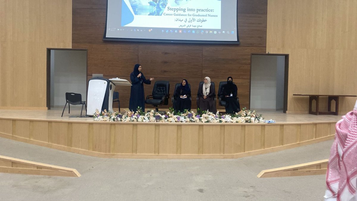 TaibahUevents's tweet photo. #جامعة_طيبة واللجنة التنسيقية 
لتطوير التمريض بـ #المدينة_المنورة
تنظمان دورتين تدريبيتين لطلبة الامتياز 
من جامعة طيبة و #كلية_الريان، و #كلية_الغد الدولية تناولت الأولى “سلوكيات الموظف الفعّال” بالتعاون مع #التجمع_الصحي
والثانية “نصائح مهنية لخريجي التمريض” 
مع مستشفى الأمير محمد بن عبدالعزيز
وذلك في إطار دعم وتأهيل الكوادر التمريضية لسوق العمل.