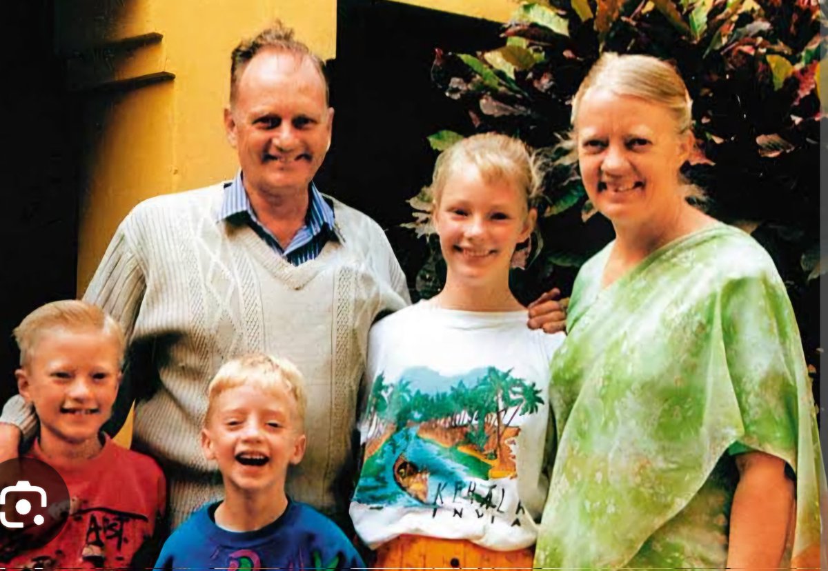 The Lindu sangi poopjeet killed this beautiful family by burning them alive in their house.