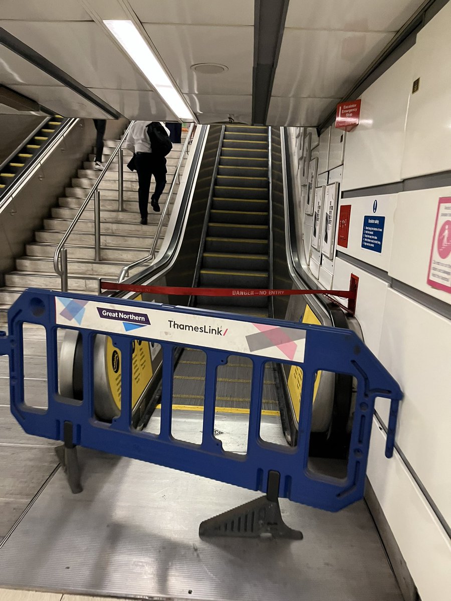 theroyalfactor's tweet image. The ‘mended’ escalator at City Thameslink, London’s most neglected station, broke down within a week. Most aren’t working at the station now and another broke down today. @TLRailUK #hipreplacement #tornmeniscus