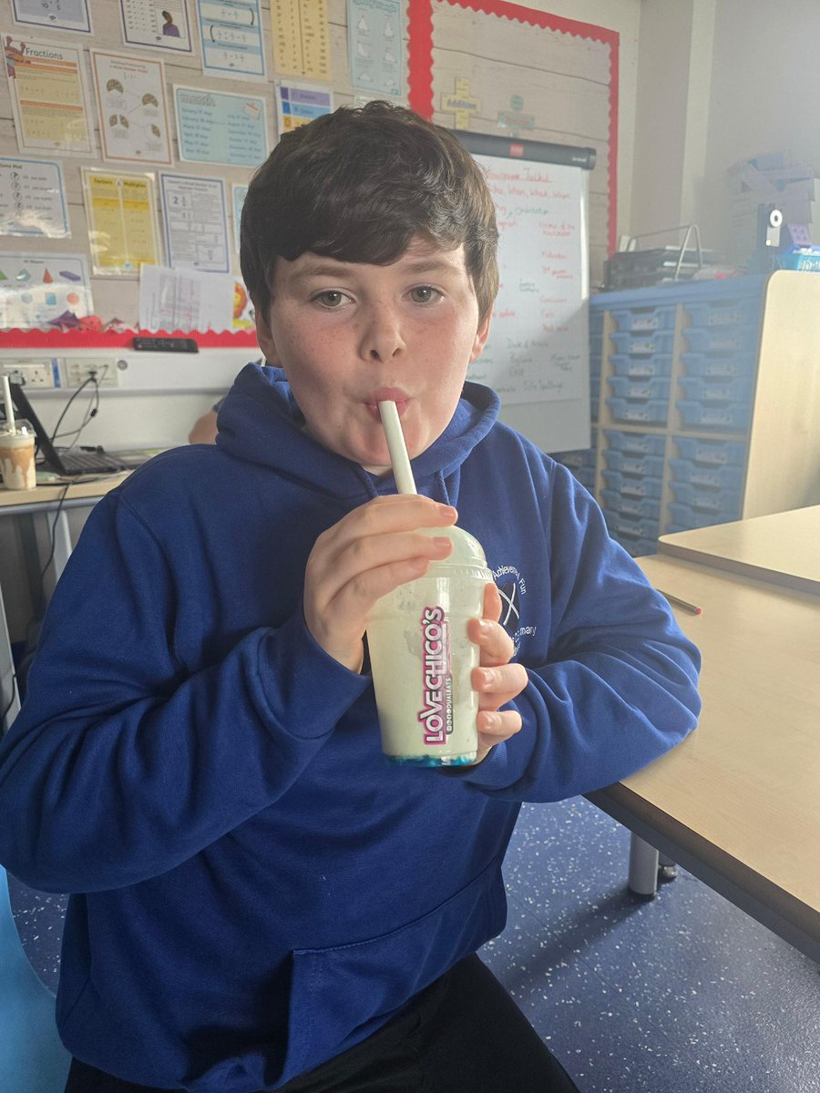 standrewscep's tweet image. Year 6 spent the final part of their Fiver Challenge profit on Love Chiccos milkshakes. 😋 They were delicious!
⭐️