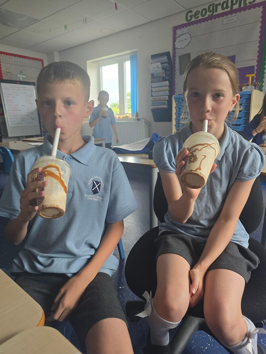 standrewscep's tweet image. Year 6 spent the final part of their Fiver Challenge profit on Love Chiccos milkshakes. 😋 They were delicious!
⭐️