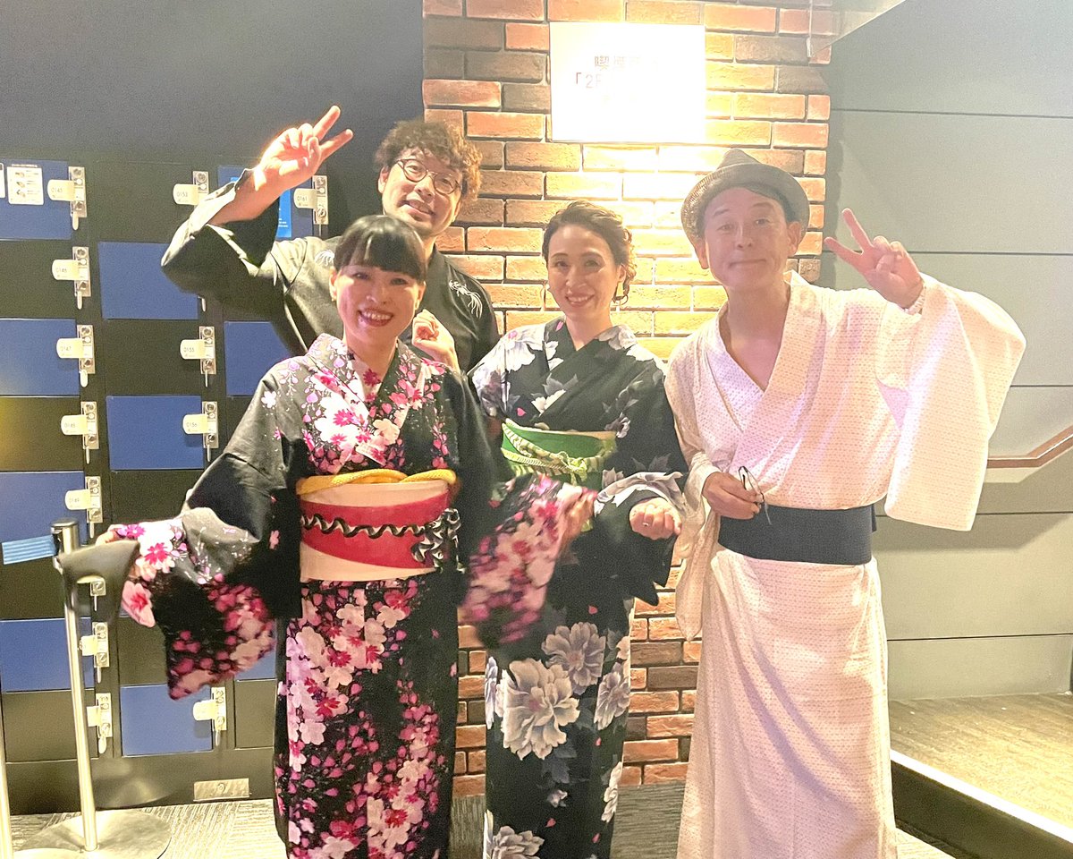 yokonandes's tweet image. 明日7月18日(金)は東日本大震災復興支援ライブ『ヨコヤマ⭐︎ナイト第125弾』出演は今日の『ごぜん様さま』にもゲスト出演の「Mebius」そして「藤江潤士」「上綱克彦」に「横山雄二」プラス「サプライズ」雨も夕方には止みそう。皆さん是非…ビールとライブを楽しみに薬研堀のジャイブへ！