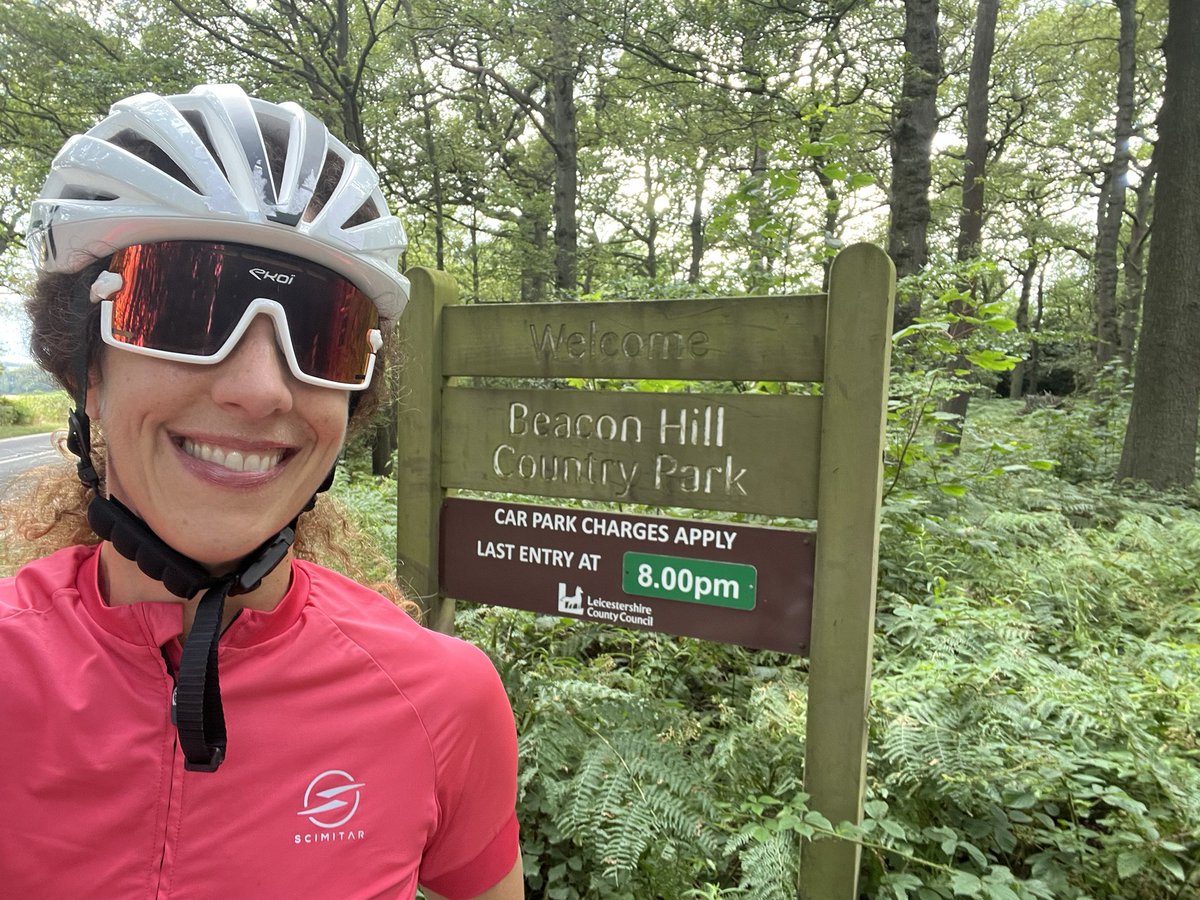 helengoth's tweet image. East Mids is so flat compared to the West but I cycled the second highest point in #Leicestershire this evening! (Not exactly the #Hautacam!🤣) 🚴♀️