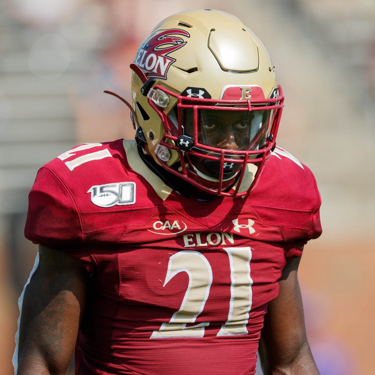 ElonFootball's tweet image. We had a few thoughts about who to put for our next #ThrowbackThursday but Greg Liggs intercepted them.
His EIGHT picks in 2019 led the FCS and was second in Division I. Liggs finished with career 15 INTs, the most in a career in Elon’s FCS era!
#PhoenixRising | #AED