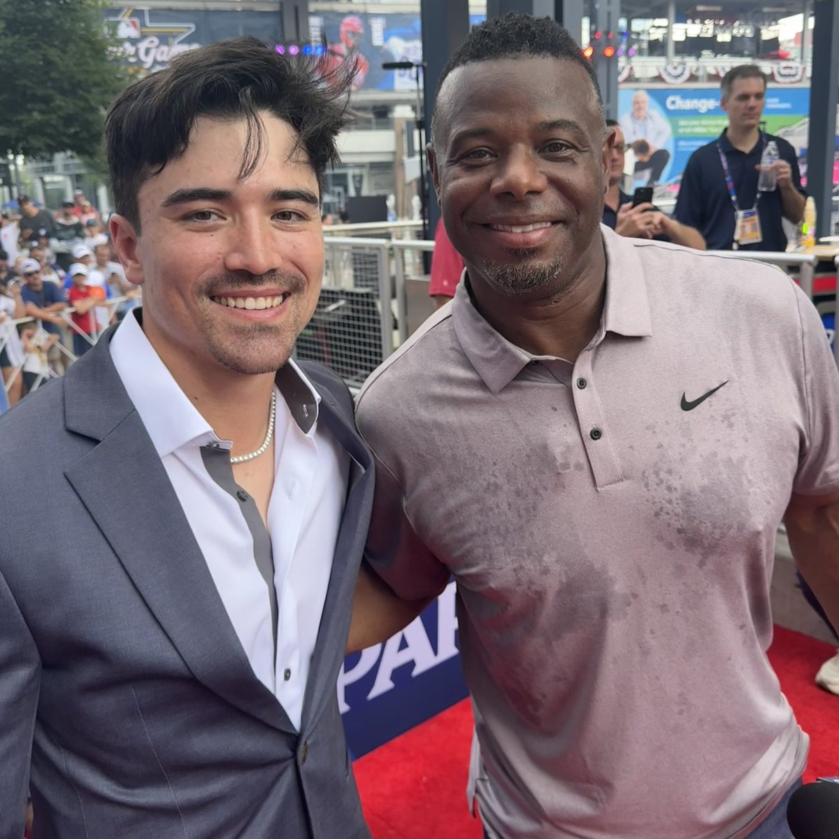 peylincarroll's tweet image. My star struck moment. Very cool to meet “The Kid”! 🤩