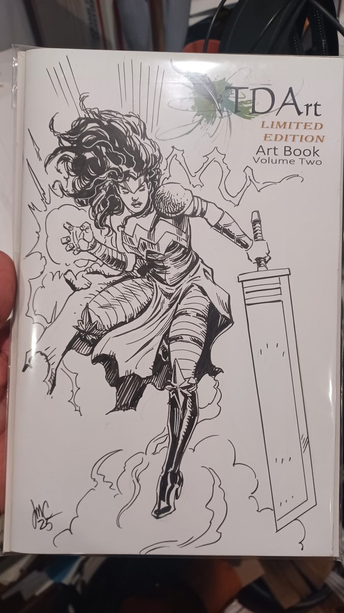 vondurabo's tweet image. Tdarts collectors comic drop
Sketch covers from last year.
Enjoy!
