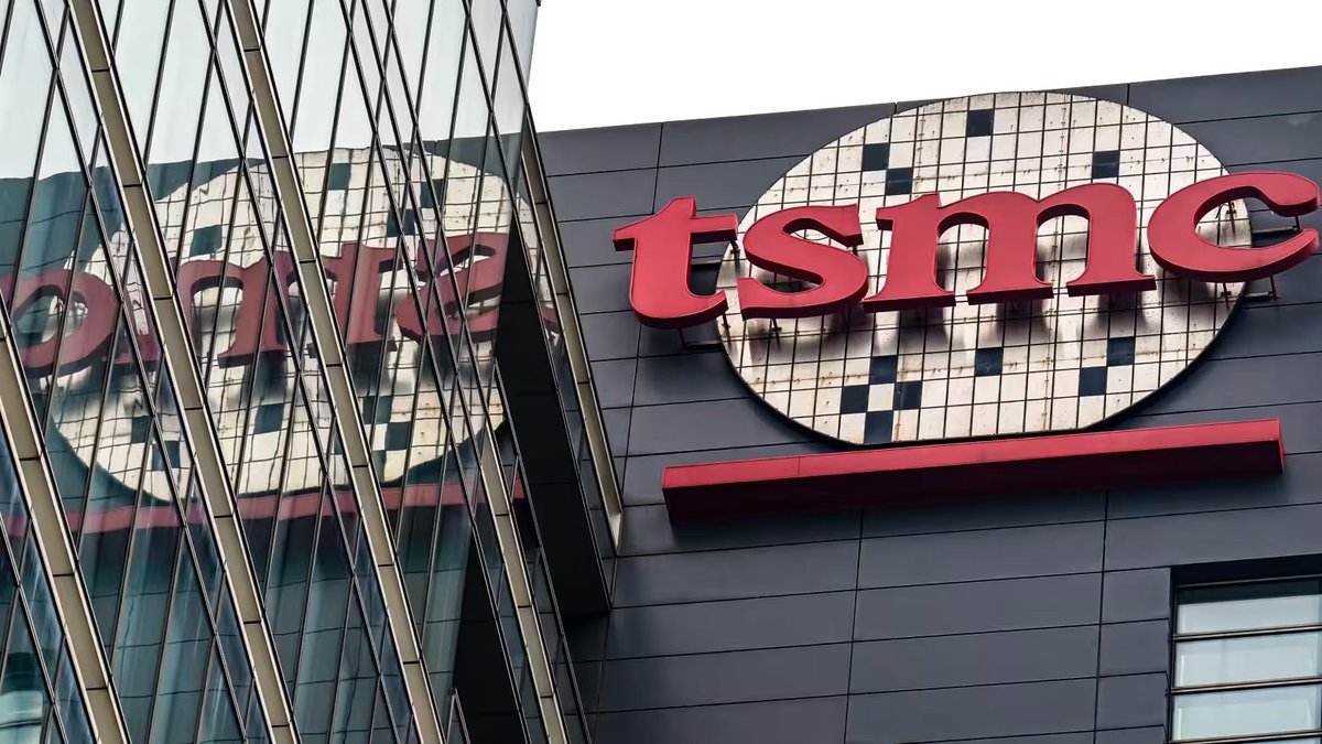 EdwardConard's tweet image. TSMC will attempt to accelerate construction of its second and third Arizona plants to meet American demand; the plants will enable TSMC to manufacture ~30% of its most advanced chips in Arizona.
edwardconard.com/macro-roundup/…