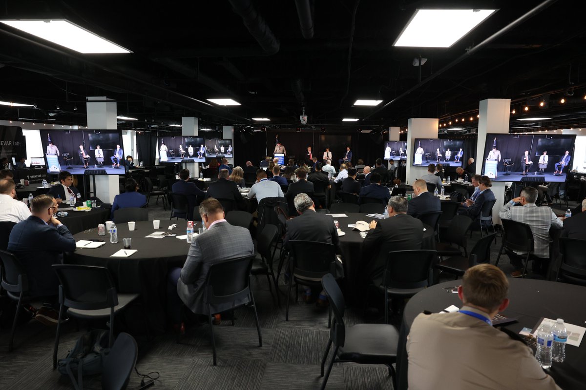 SOAAorg's tweet image. Roughly 200 leaders from government, academia, private industry, and media joined us for South America in Competition Conference we put on with our friends at @IrregWarfare and our amazing partners at @Carahsoft. It was a great day full of education and discussion on the region’s…