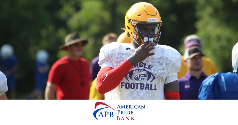DawgsHQ's tweet image. Georgia offered 2027 EDGE Success Nwabube after a camp this summer. The offer was a full circle moment for the Athens Christian Star. #GoDawgs
Story: on3.com/teams/georgia-…