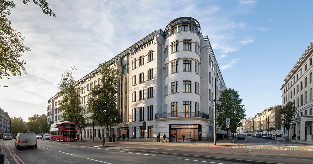 CleClinicNews's tweet image. Cleveland Clinic London is expanding cancer services with the construction of an 81,000-square-foot cancer centre at 40 Grosvenor Place in London.
Learn more: cle.clinic/4lC0CJV
📷 Cleveland Clinic London & Fosters + Partners.