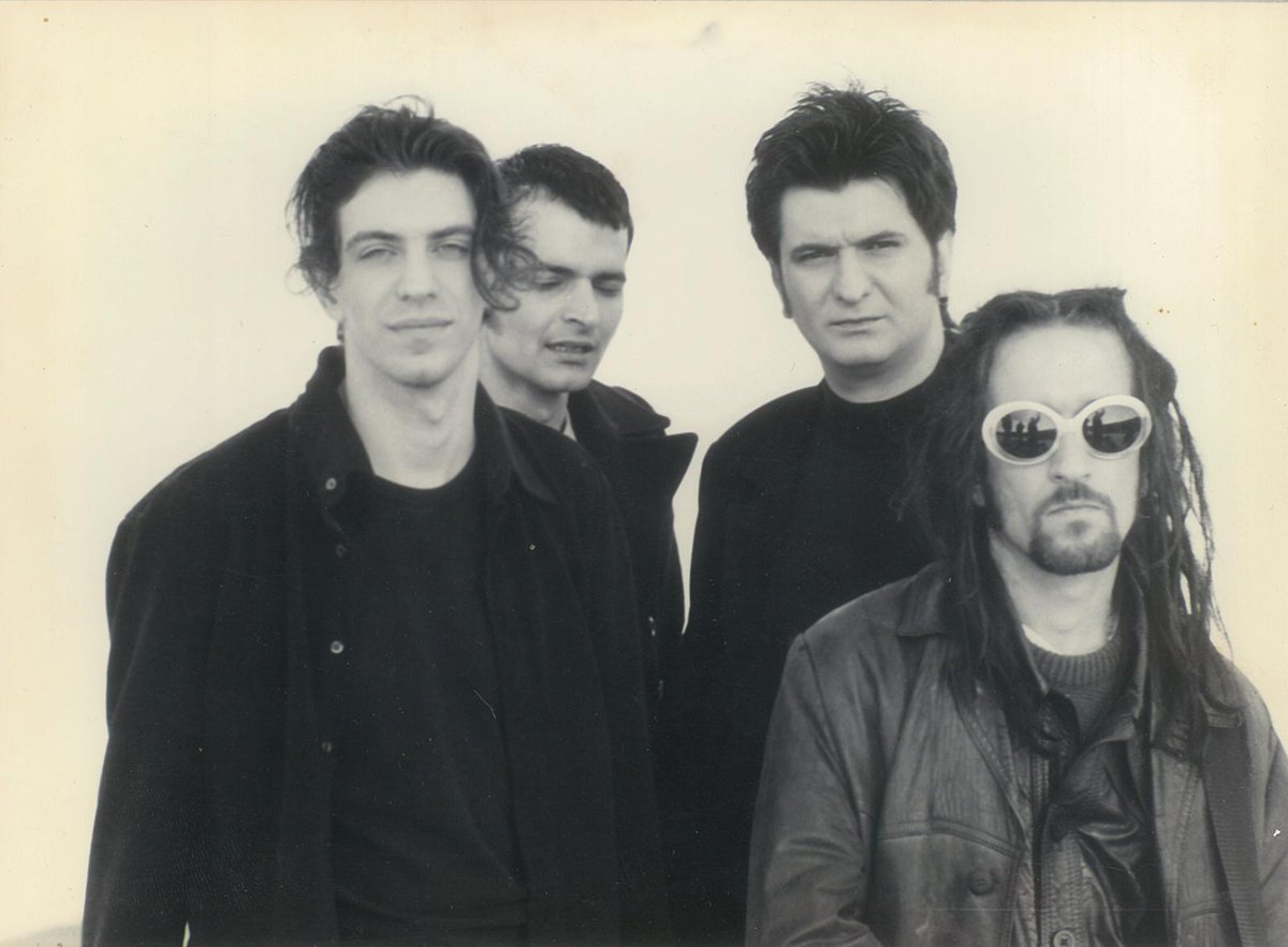 Türk rock müziğinin köşe taşlarından mavisakal’ın kült albümü Kan Kokusu ve “İki Yol – Senfonik” 2025 Remastered hâlleriyle Tamar Records etiketiyle dijital platformlarda yerini aldı. artfulliving.com.tr/gundem/mavisak…