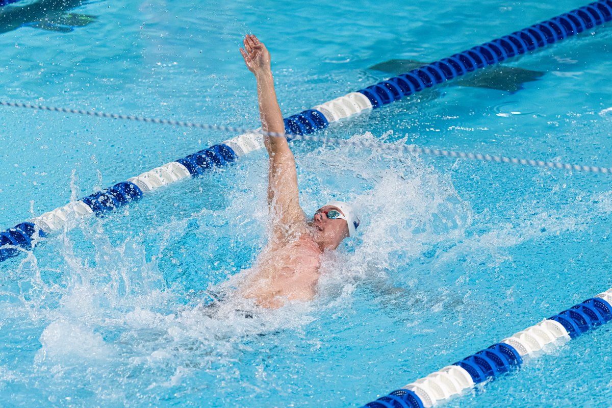 USPORTSca's tweet image. ➡️ Varsity Blues swimmer Andrew Herman finds strength in family legacy, national ambition
➡️ Le nageur Andrew Herman des Varsity Blues trouve sa force dans l’héritage familial et dans l’ambition nationale
EN: en.usports.ca/x/xvqb9
FR: fr.usports.ca/x/l25rg
