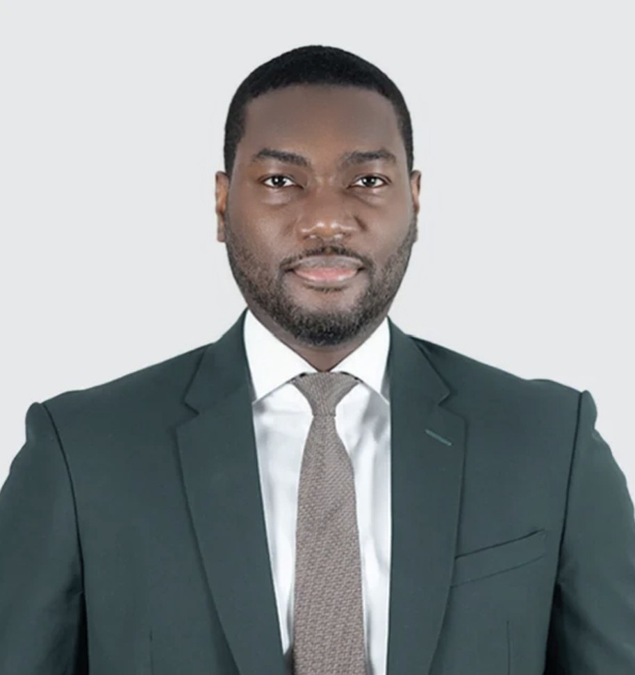 MSC (MicroSave Consulting) - Afrique francophone (@microsavefr) on Twitter photo Edwin Mensah, notre dir. régional, à l’honneur dans Reflets ESSEC d'<a href="/essecalumni/">ESSEC Alumni</a> ! Il partage sa vision de l’#inclusionfinanciere en Afrique : produits adaptés, tech utile, éducation & cadre réglementaire fort.
À lire : tinyurl.com/26526ydz
#ESSECAlumni #impactsocial Edwin Mensah, notre dir. régional, à l’honneur dans Reflets ESSEC d'<a href="/essecalumni/">ESSEC Alumni</a> ! Il partage sa vision de l’#inclusionfinanciere en Afrique : produits adaptés, tech utile, éducation & cadre réglementaire fort.
À lire : tinyurl.com/26526ydz
#ESSECAlumni #impactsocial
