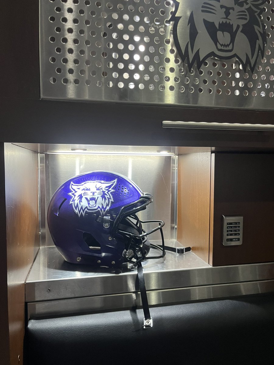 Jackson_Gilkey's tweet image. Thanks @F7_Zero2_Guy and @vicispro
Excited to wear this Vicis Zero2 QB this season @weberstatefb !