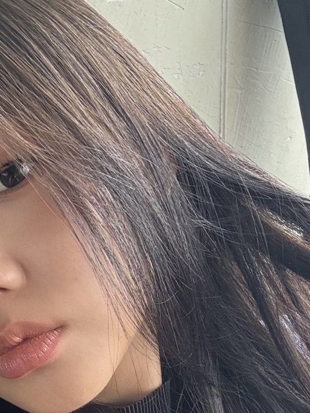 seoblume's tweet image. THE GRADIENT HAIR OMG???