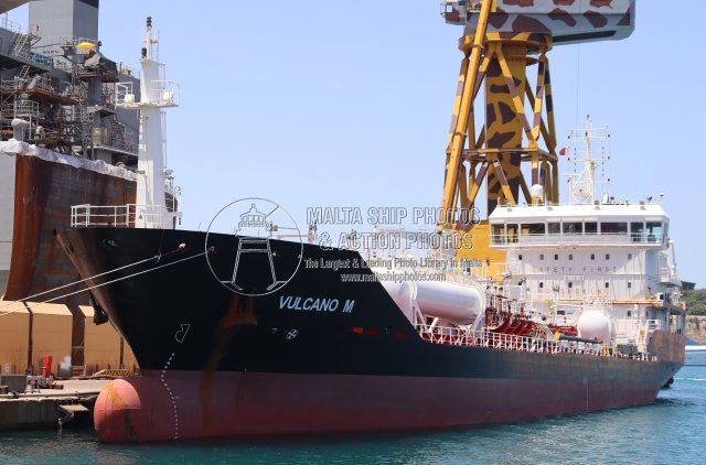 Shipguru's tweet photo. #spanishbuilt #chemicaloil #tanker  #VULCANO_M #berthed at #palumbomaltashipyards,  #grandharbourmalta - 15.07.2025 - https://t.co/nfgboxc3g3 - NO PHOTOS can be used or manipulated without our permission @worldshipsoc @ShippingTV @shippingdata @ShippingMag @Shipping_Herald https://t.co/la3t5BH5va