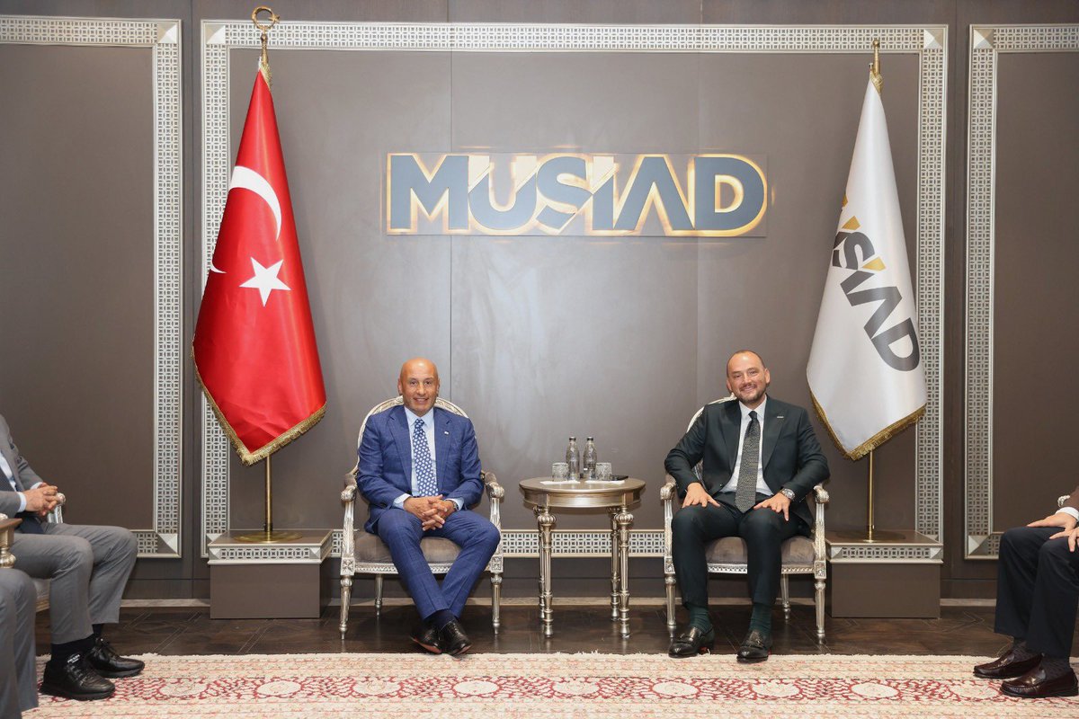 BurhanOzdemirTR's tweet photo. Türkiye İhracatçılar Meclisi (@turkihracat) Başkanı Sayın Mustafa Gültepe ile Genel Merkezimizde bir araya geldik.

Ziyaret kapsamında, MÜSİAD olarak ihracatın artırılmasına yönelik sahadaki gözlemlerimizi, reel sektörün beklentilerini ve ihracatçılarımızın finansmana erişim konusundaki ihtiyaçlarını detaylı şekilde istişare ettik.

Başkanımıza nazik ziyaretleri ve iyi dilek temennileri için teşekkür ediyoruz.