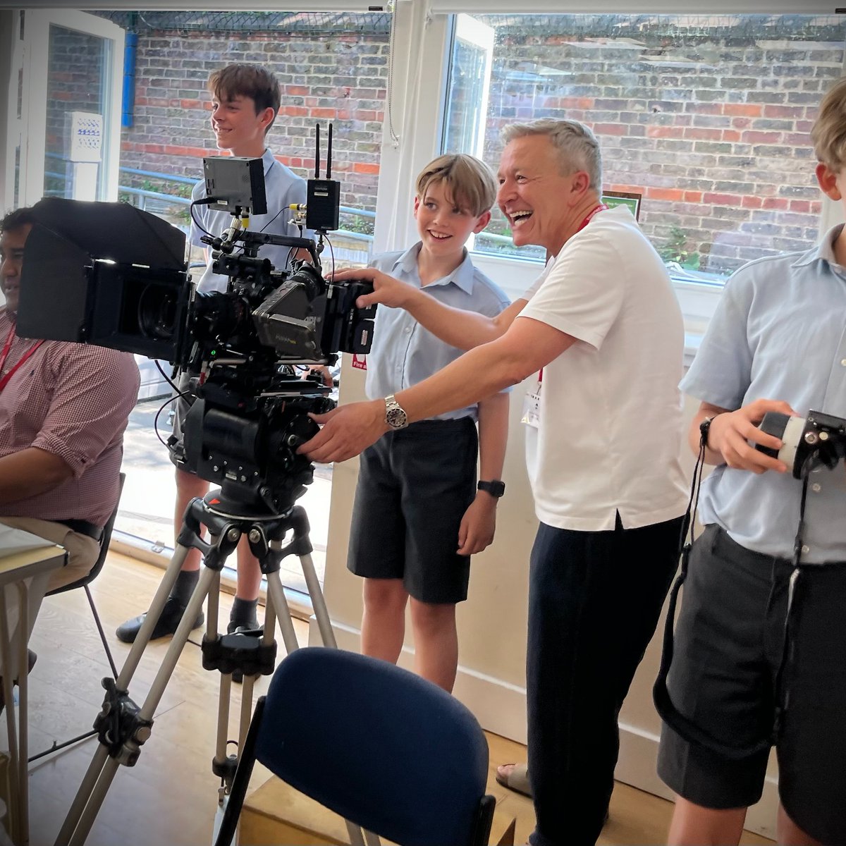 Devonshire House tweet media