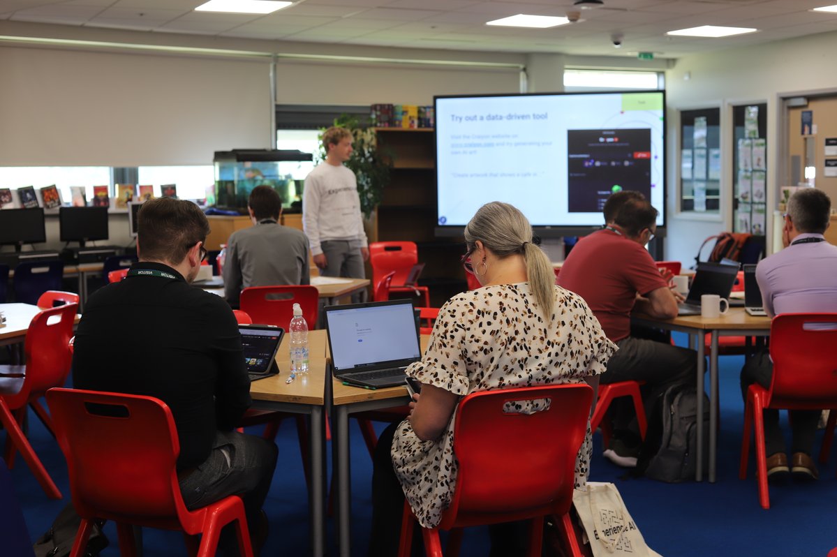 TheParentsZone's tweet image. We had a great time wrapping up #ExperienceAI training in #Brighton, thanks to all who joined.

This Autumn, we’re hitting the road with free events in #London, #Manchester &amp;amp; #Bristol + virtual options. Help your students boost #AI skills: parentzone.org.uk/ExperienceAI

@BrightonHoveCC