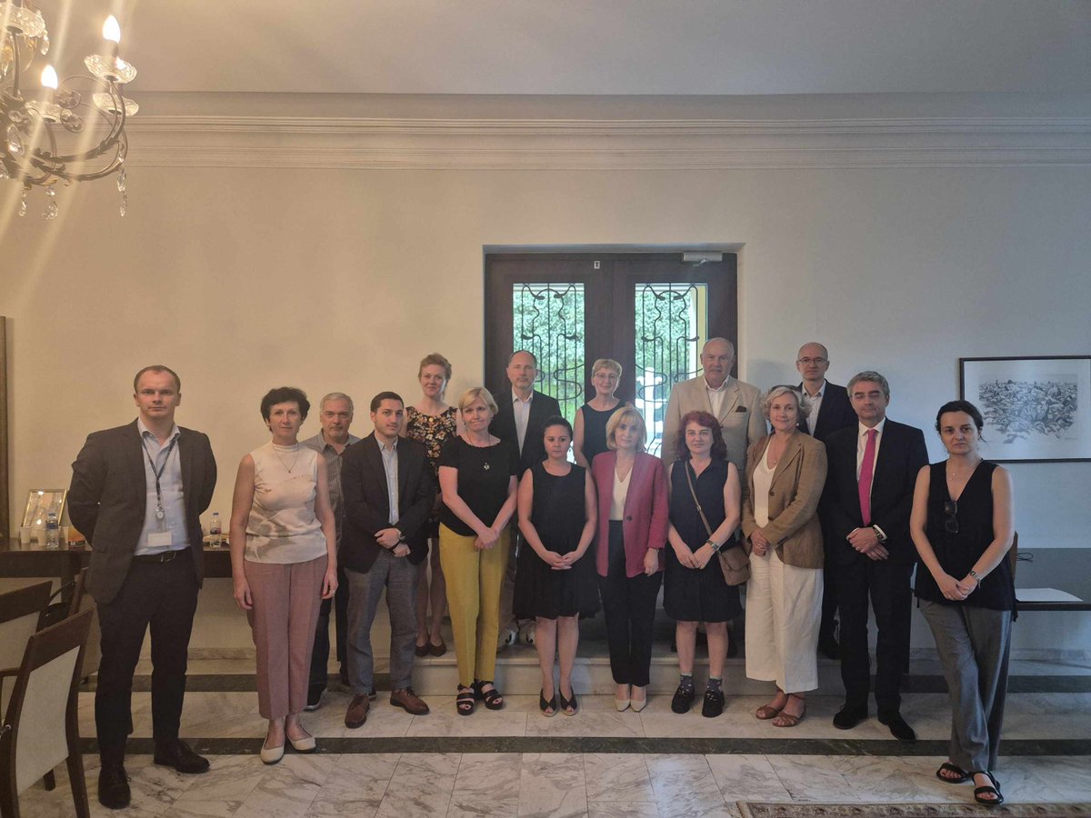 MargeKahar's tweet image. Together with other fellow diplomats met today with @MziaAmaglobeli lawyers and @Batumelebi_ge, @netgazeti representatives. Mzia Amaglobeli is facing 7 years in prison. She has become a symbol of free media in Georgia.