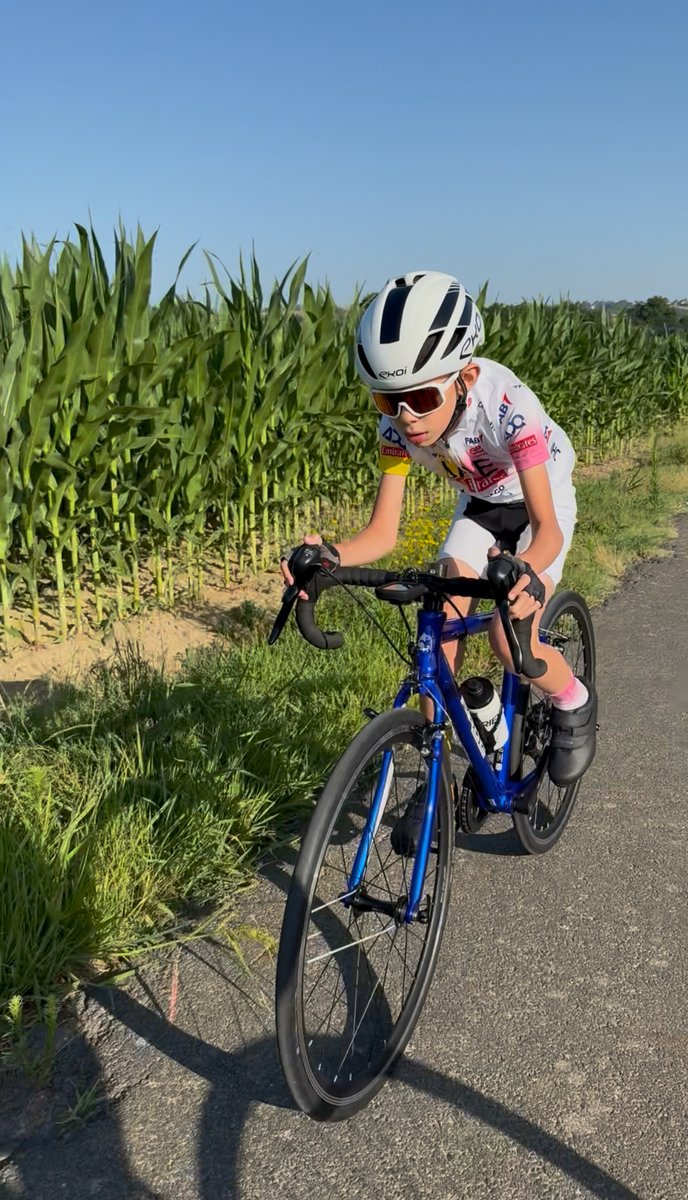 frogbikes's tweet image. 🚴♂️ 25% OFF ROAD BIKES – In time for the #TourDeFrance!🚴♀️
Get inspired by the pros & hit the road in style! For a limited time, all Frog road bikes are 25% OFF – perfect timing to ride like the champs.⏳ While stocks last
🔗ow.ly/5JfG50Wr9VP
#FrogBikes #LeTour #RoadBikes