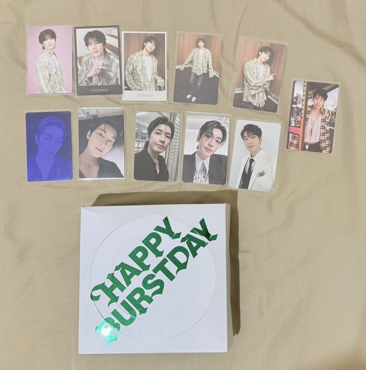 dicubid's tweet photo. 🎂⋆˙Wonwoo’s bday giveaway⟡🎂

i’ll pick 17 winners:
- 11 wonwoo pc
- 20k idr each for 5 winner
- 1 unsealed new burstday album (-rpc)

rules:
🔄& ♡  this post
💬 write your wishes for Wonwoo (and yourself)🐈‍⬛
📑 fill this form https://t.co/7BYLqi1Ys4
💎 carat ina only‼️
📅 ends until the form closed

good luck gusy🥹🥹

#Happy_WONWOO_Day
#WONWOO #원우
#SEVENTEEN #세븐틴
