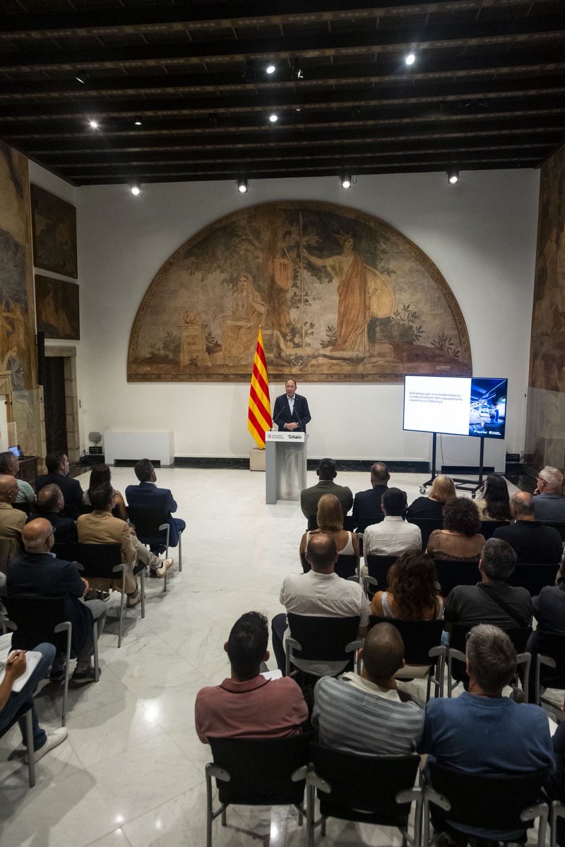 b5alvarez's tweet photo. 🆕 Presentem l’estratègia per modernitzar i condicionar les instal·lacions esportives de Catalunya durant el període 2025-2029

👉 1⃣2⃣0⃣ milions d’euros per garantir la seguretat, l'accessibilitat, la sostenibilitat i la funcionalitat dels espais públics

#esportcat #Esport360 https://t.co/71Jjp8oQZC