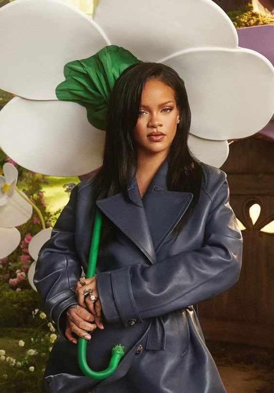 PopFusionHQ's tweet image. The Smurfs (2025) starring Rihanna is shaping up to become the biggest box office BOMB of 2025.
It is already receiving widespread negative reviews on Rotten Tomatoes, and sources in the movie industry say that pre-sales are EXTREMELY SLOW.
Could Rihanna win another RAZZIE?