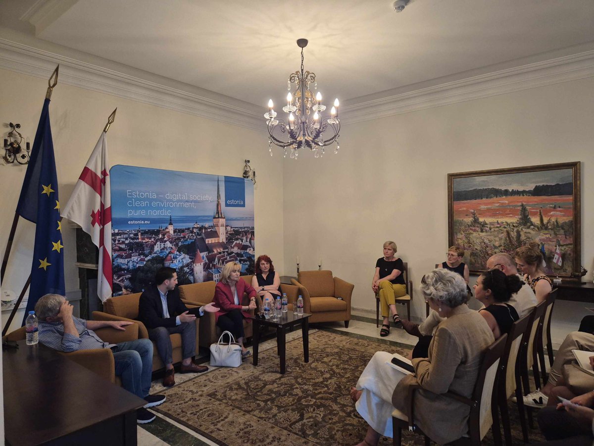 MargeKahar's tweet image. Together with other fellow diplomats met today with @MziaAmaglobeli lawyers and @Batumelebi_ge, @netgazeti representatives. Mzia Amaglobeli is facing 7 years in prison. She has become a symbol of free media in Georgia.