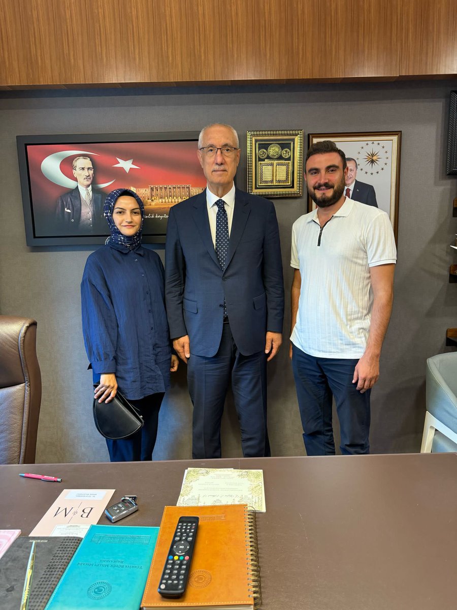 FeyziBerdibek1's tweet photo. 📍TBMM

Kıymetli hemşehrilerim Muhammed COŞKUN ile Vildan YILDIZ kardeşlerime nazik ziyaretleri için teşekkür ederim.
Sağ olsunlar… https://t.co/Ze6Z8cl7sO